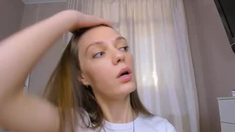 Snapshot of bb_lourels_ chatting on September 12, 2025, 3:12 pm Lourel  I will be here on  and   online show from September 12, 2025, 3:12 pm