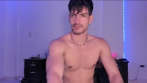 Valentino online show from February 12, 2025, 9:11 pm