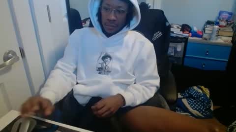 Snapshot of bbc_elrey chatting on January 12, 2026, 4:56 pm Racks online show from January 12, 2026, 4:56 pm