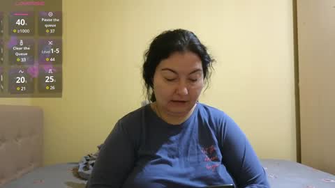 Snapshot of bbw_milf_4u chatting on January 31, 2025, 6:24 am Emma online show from January 31, 2025, 6:24 am
