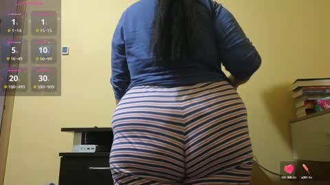 Snapshot of bbw_milf_4u chatting on February 8, 2025, 1:01 pm Emma online show from February 8, 2025, 1:01 pm