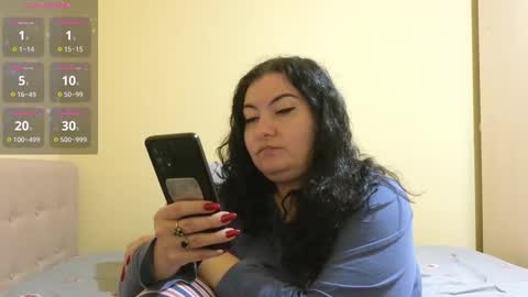 Snapshot of bbw_milf_4u chatting on February 24, 2025, 12:37 pm Emma online show from February 24, 2025, 12:37 pm