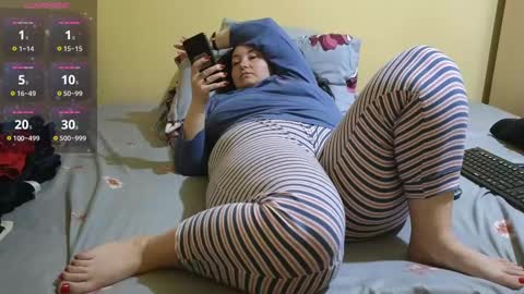 Snapshot of bbw_milf_4u chatting on February 25, 2025, 2:44 pm Emma online show from February 25, 2025, 2:44 pm