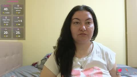Snapshot of bbw_milf_4u chatting on February 28, 2025, 11:36 am Emma online show from February 28, 2025, 11:36 am