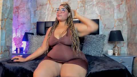 Bbwlatina01 online show from November 17, 2025, 11:49 am