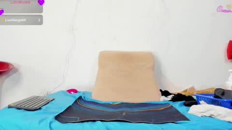 Salome online show from May 27, 2026, 8:17 pm