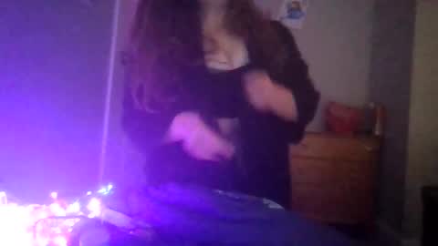 PlushiePrincess online show from November 18, 2025, 7:13 am