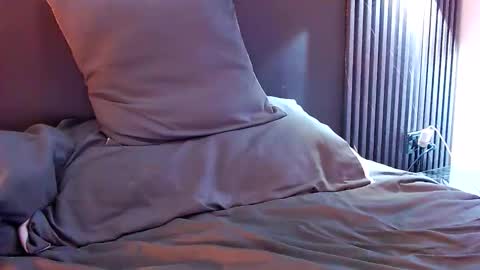 bby044 online show from April 1, 2026, 1:41 pm