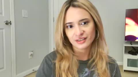 bbyangelyoga online show from January 7, 2026, 12:24 am