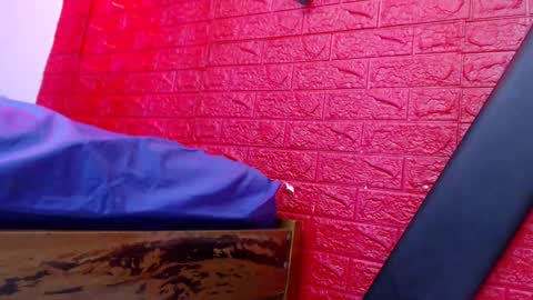 rever online show from November 20, 2025, 2:01 am