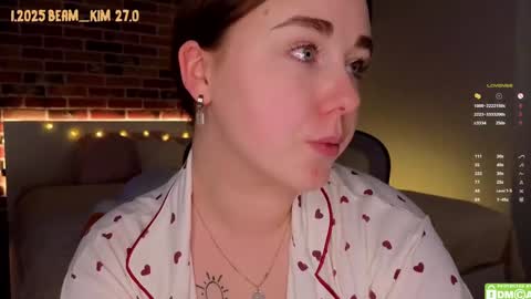 kim3 INDEPENDENT MODEL online show from January 27, 2025, 8:07 am