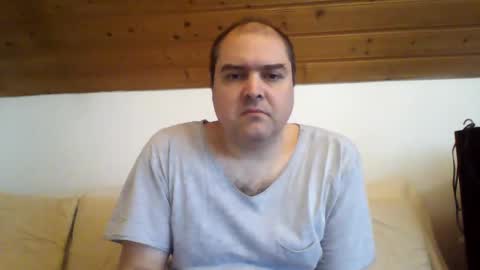 Snapshot of bear037 chatting on January 19, 2025, 9:44 am bear037 online show from January 19, 2025, 9:44 am
