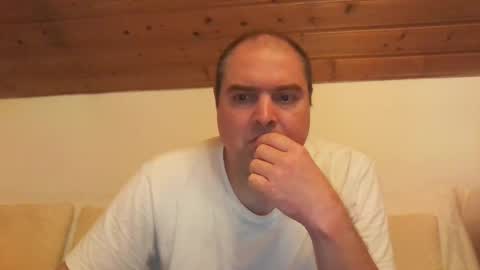 Snapshot of bear037 chatting on September 30, 2025, 7:41 pm bear037 online show from September 30, 2025, 7:41 pm