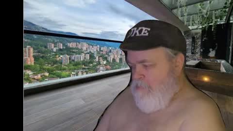 Dookie online show from December 11, 2024, 11:10 pm