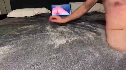 beard_papa online show from November 16, 2025, 5:13 am