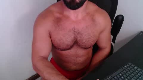 Snapshot of beard_top_guy chatting on April 28, 2026, 2:55 pm Beard Guy online show from April 28, 2026, 2:55 pm