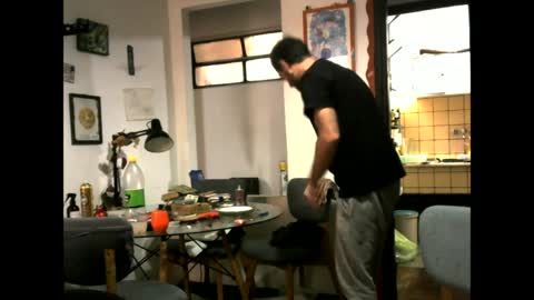 Snapshot of beardbo chatting on April 8, 2026, 8:31 pm BeardBo online show from April 8, 2026, 8:31 pm