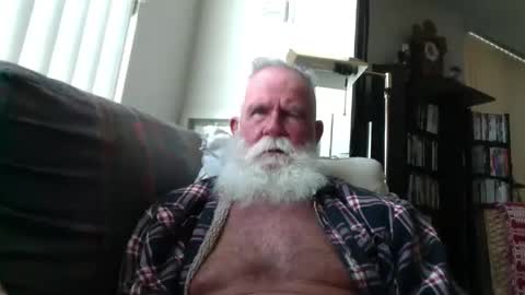 beardbushy online show from September 14, 2025, 3:44 pm