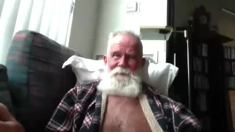 beardbushy online show from March 20, 2026, 7:52 pm