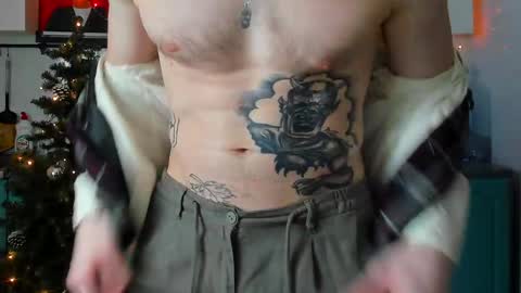 Snapshot of bearded_legend chatting on December 22, 2024, 7:31 pm Zeus online show from December 22, 2024, 7:31 pm