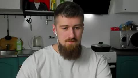 Snapshot of bearded_legend chatting on February 9, 2025, 8:24 pm Zeus online show from February 9, 2025, 8:24 pm