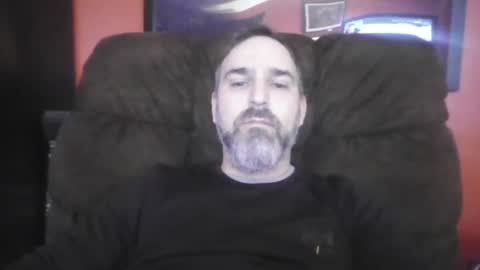 Snapshot of beardedambition chatting on December 20, 2024, 1:54 pm beardedambition online show from December 20, 2024, 1:54 pm