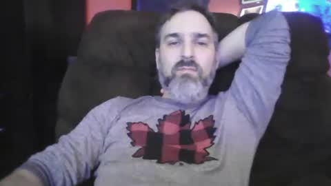 Snapshot of beardedambition chatting on January 3, 2025, 3:27 am beardedambition online show from January 3, 2025, 3:27 am