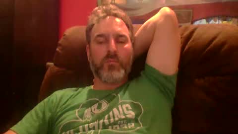 Snapshot of beardedambition chatting on September 12, 2025, 2:44 am beardedambition online show from September 12, 2025, 2:44 am