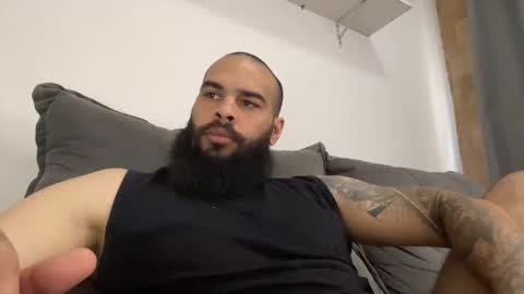 Min online show from December 5, 2025, 6:15 pm