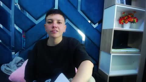 beata_johns online show from September 19, 2025, 2:57 am