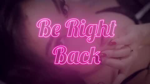 Snapshot of beatricefawne chatting on February 28, 2025, 10:39 pm Bzzz Bea online show from February 28, 2025, 10:39 pm