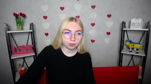 Snapshot of beatriceflyy chatting on December 5, 2024, 12:11 pm BeatriceFlyy online show from December 5, 2024, 12:11 pm