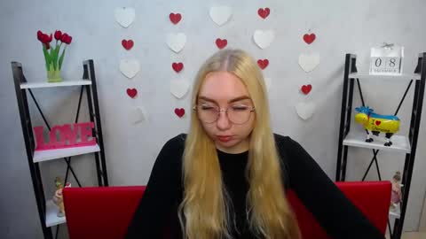 Snapshot of beatriceflyy chatting on December 8, 2024, 9:13 am BeatriceFlyy online show from December 8, 2024, 9:13 am