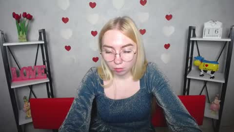 Snapshot of beatriceflyy chatting on December 16, 2024, 4:38 pm BeatriceFlyy online show from December 16, 2024, 4:38 pm