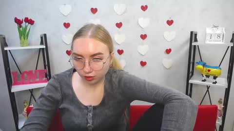 Snapshot of beatriceflyy chatting on December 18, 2024, 3:33 pm BeatriceFlyy online show from December 18, 2024, 3:33 pm