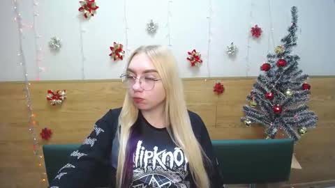 Snapshot of beatriceflyy chatting on January 19, 2025, 1:12 pm BeatriceFlyy online show from January 19, 2025, 1:12 pm