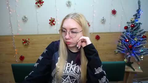 Snapshot of beatriceflyy chatting on January 20, 2025, 6:10 am BeatriceFlyy online show from January 20, 2025, 6:10 am