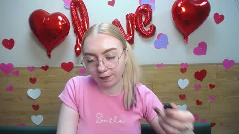 Snapshot of beatriceflyy chatting on February 18, 2025, 11:33 am BeatriceFlyy online show from February 18, 2025, 11:33 am