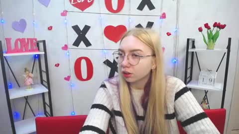 Snapshot of beatriceflyy chatting on February 19, 2025, 6:11 am BeatriceFlyy online show from February 19, 2025, 6:11 am