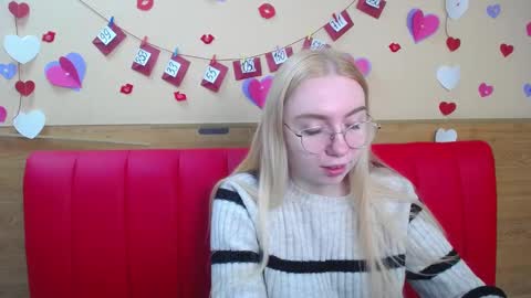 Snapshot of beatriceflyy chatting on February 20, 2025, 12:15 pm BeatriceFlyy online show from February 20, 2025, 12:15 pm