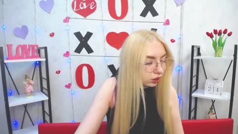 Snapshot of beatriceflyy chatting on February 24, 2025, 4:47 pm BeatriceFlyy online show from February 24, 2025, 4:47 pm