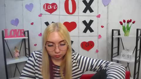 Snapshot of beatriceflyy chatting on March 5, 2025, 4:24 pm BeatriceFlyy online show from March 5, 2025, 4:24 pm