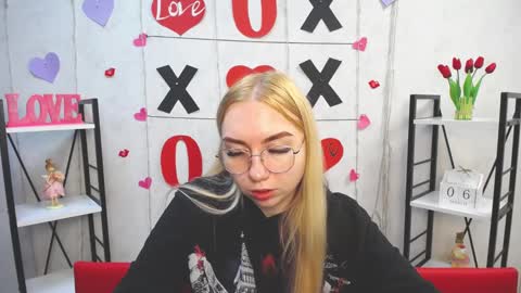 Snapshot of beatriceflyy chatting on March 6, 2025, 11:14 am BeatriceFlyy online show from March 6, 2025, 11:14 am