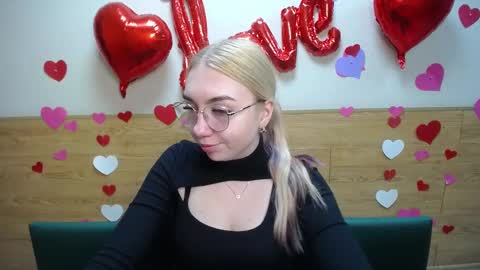 Snapshot of beatriceflyy chatting on March 9, 2025, 12:09 pm BeatriceFlyy online show from March 9, 2025, 12:09 pm