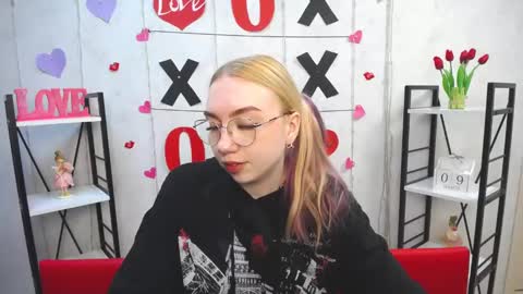 Snapshot of beatriceflyy chatting on March 10, 2025, 9:43 am BeatriceFlyy online show from March 10, 2025, 9:43 am