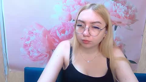 Snapshot of beatriceflyy chatting on September 9, 2025, 5:29 am BeatriceFlyy online show from September 9, 2025, 5:29 am