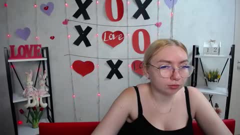 Snapshot of beatriceflyy chatting on September 12, 2025, 12:05 pm BeatriceFlyy online show from September 12, 2025, 12:05 pm