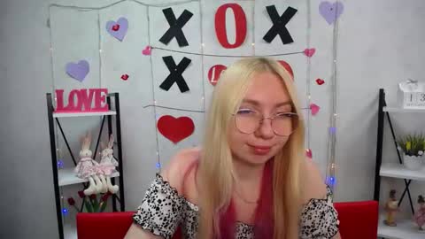 Snapshot of beatriceflyy chatting on September 13, 2025, 12:16 pm BeatriceFlyy online show from September 13, 2025, 12:16 pm