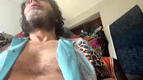 beautifukk online show from January 5, 2026, 5:27 pm