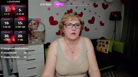 Snapshot of beautiful_lina7 chatting on February 23, 2025, 5:23 am your Lana online show from February 23, 2025, 5:23 am